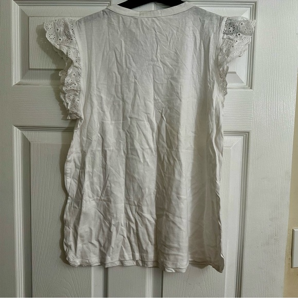 White Eyelet Ruffled Sleeveless Top - Picture 4 of 7